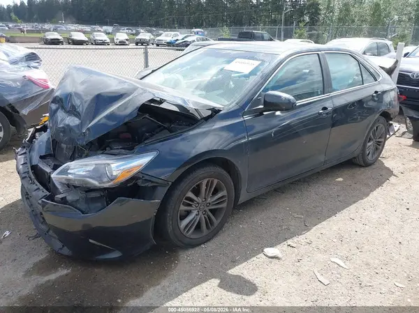 4T1BF1FK9HU391610 2017 TOYOTA CAMRY - Image 2