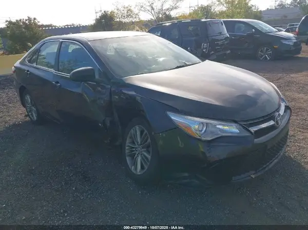 4T1BF1FK9HU391736 2017 TOYOTA CAMRY - Image 1