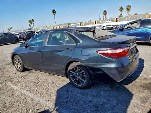 4T1BF1FK9HU391770 2017 TOYOTA CAMRY - Image 2