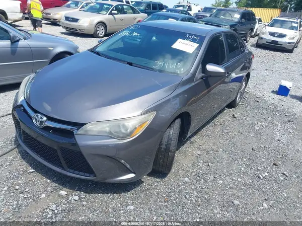4T1BF1FK9HU394670 2017 TOYOTA CAMRY - Image 2