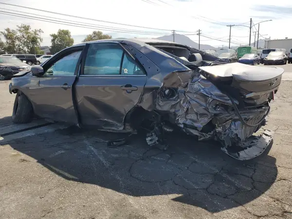 4T1BF1FK9HU395205 2017 TOYOTA CAMRY - Image 2