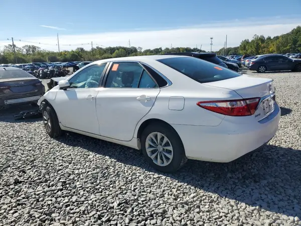 4T1BF1FK9HU395270 2017 TOYOTA CAMRY - Image 2
