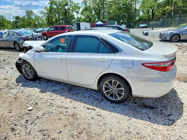 4T1BF1FK9HU397729 2017 TOYOTA CAMRY - Image 2