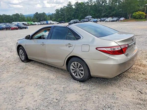 4T1BF1FK9HU397889 2017 TOYOTA CAMRY - Image 2