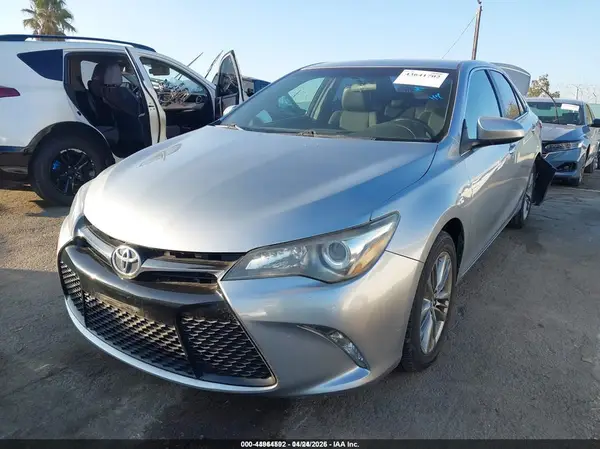 4T1BF1FK9HU398721 2017 TOYOTA CAMRY - Image 2