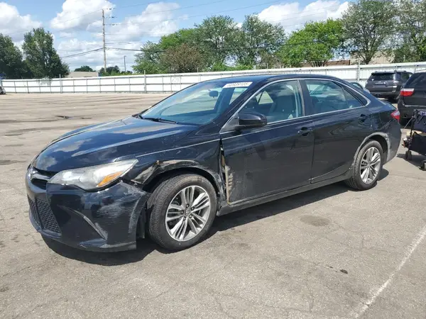 4T1BF1FK9HU399447 2017 TOYOTA CAMRY - Image 1