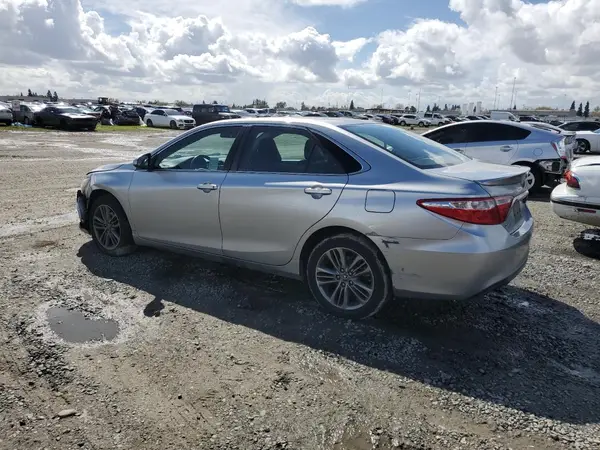 4T1BF1FK9HU400600 2017 TOYOTA CAMRY - Image 2