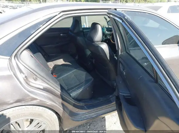 4T1BF1FK9HU400791 2017 TOYOTA CAMRY - Image 8