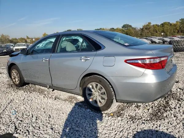 4T1BF1FK9HU402170 2017 TOYOTA CAMRY - Image 2