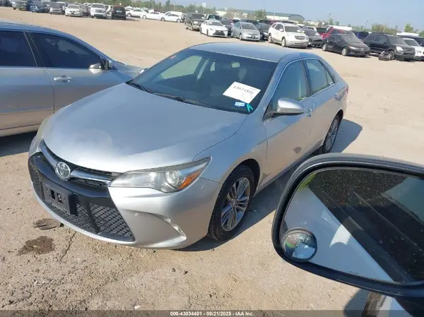 4T1BF1FK9HU404999 2017 TOYOTA CAMRY - Image 2