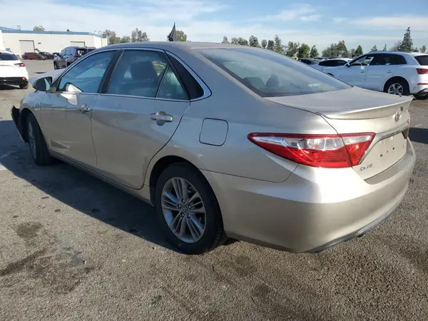 4T1BF1FK9HU405120 2017 TOYOTA CAMRY - Image 2