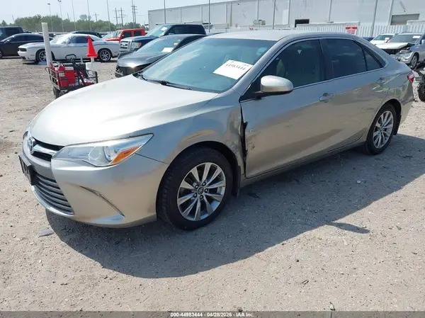 4T1BF1FK9HU406316 2017 TOYOTA CAMRY - Image 2
