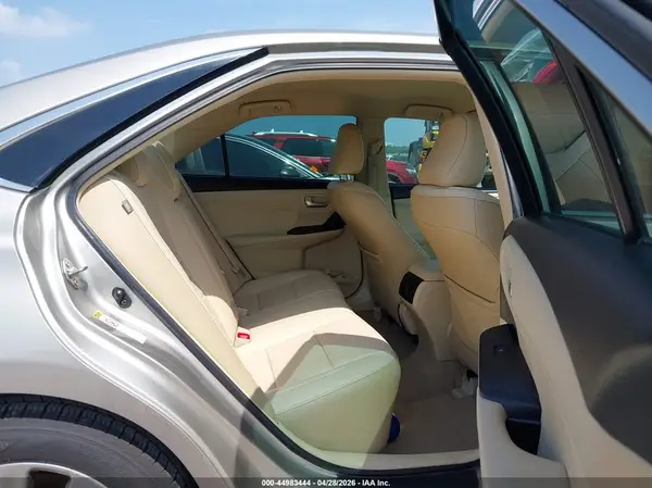 4T1BF1FK9HU406316 2017 TOYOTA CAMRY - Image 8