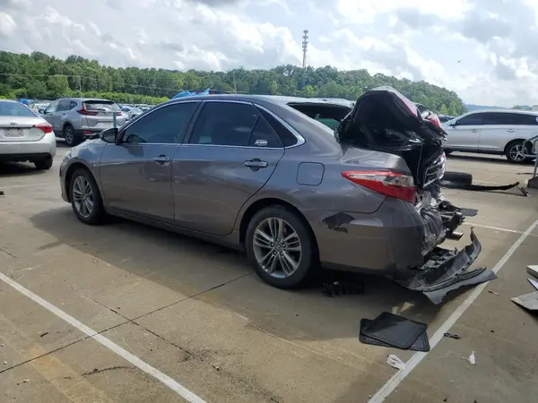 4T1BF1FK9HU406770 2017 TOYOTA CAMRY - Image 2