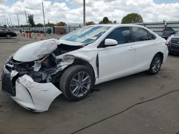 4T1BF1FK9HU407224 2017 TOYOTA CAMRY - Image 1