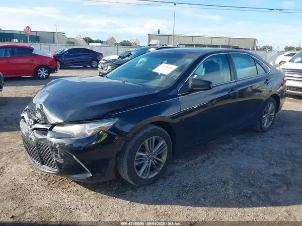 4T1BF1FK9HU412908 2017 TOYOTA CAMRY - Image 2