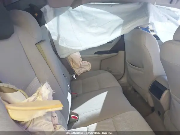 4T1BF1FK9HU413136 2017 TOYOTA CAMRY - Image 8