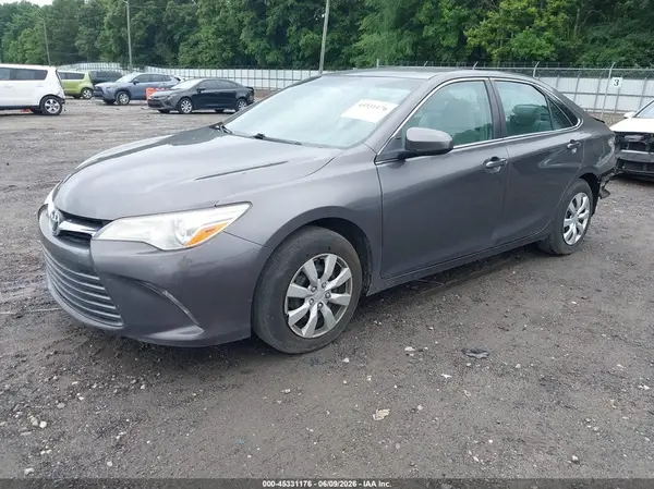 4T1BF1FK9HU414433 2017 TOYOTA CAMRY - Image 2