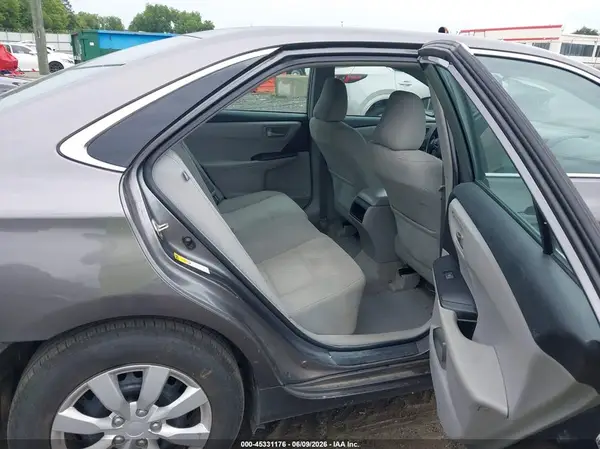 4T1BF1FK9HU414433 2017 TOYOTA CAMRY - Image 8