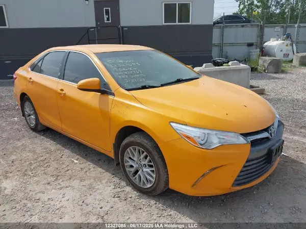 4T1BF1FK9HU414769 2017 TOYOTA CAMRY - Image 1