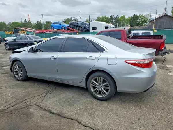 4T1BF1FK9HU414853 2017 TOYOTA CAMRY - Image 2