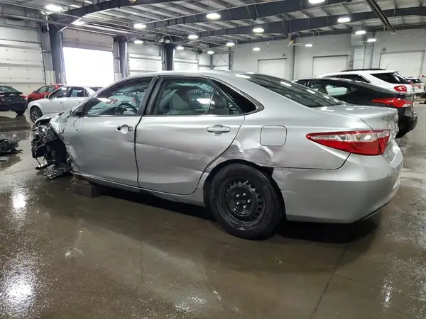 4T1BF1FK9HU414979 2017 TOYOTA CAMRY - Image 2