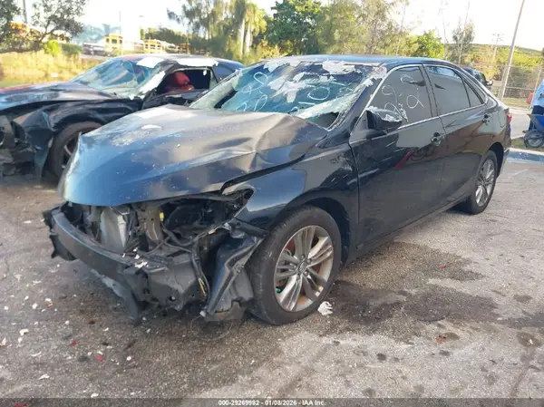 4T1BF1FK9HU419101 2017 TOYOTA CAMRY - Image 2