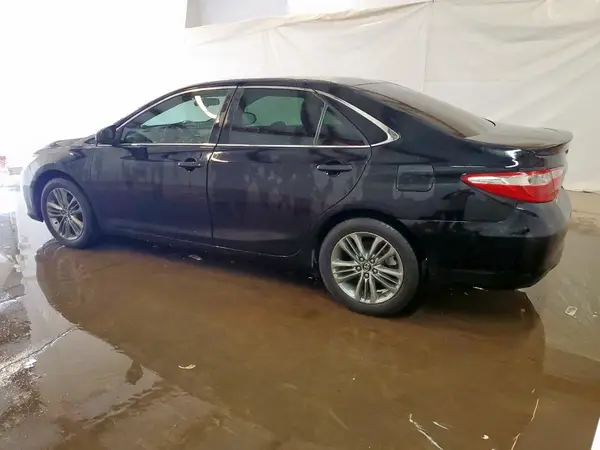 4T1BF1FK9HU429384 2017 TOYOTA CAMRY - Image 2