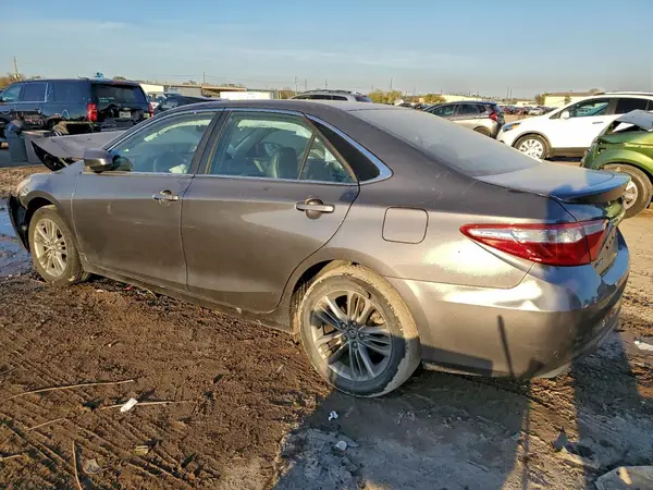 4T1BF1FK9HU432463 2017 TOYOTA CAMRY - Image 2