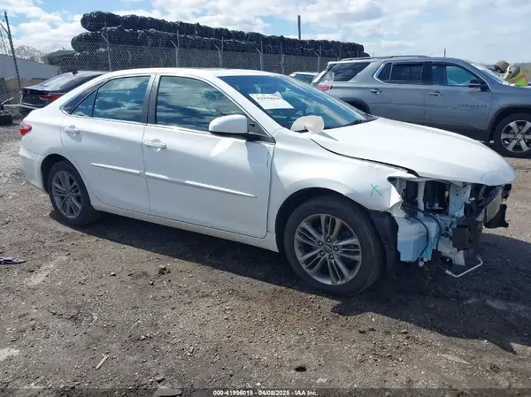 4T1BF1FK9HU434827 2017 TOYOTA CAMRY - Image 1