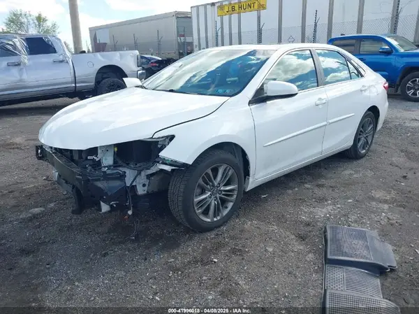 4T1BF1FK9HU434827 2017 TOYOTA CAMRY - Image 2