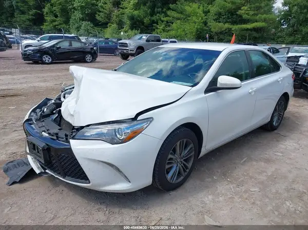 4T1BF1FK9HU435783 2017 TOYOTA CAMRY - Image 2
