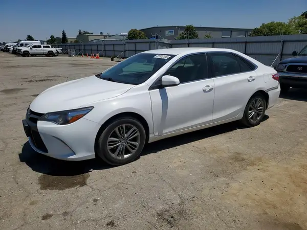 4T1BF1FK9HU437730 2017 TOYOTA CAMRY - Image 1