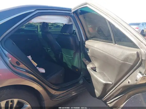 4T1BF1FK9HU438294 2017 TOYOTA CAMRY - Image 8