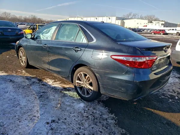 4T1BF1FK9HU439199 2017 TOYOTA CAMRY - Image 2