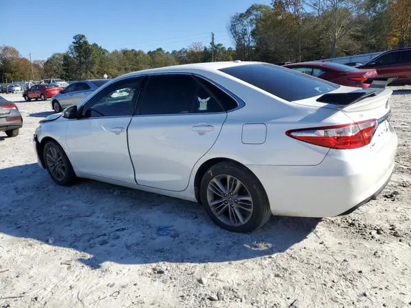 4T1BF1FK9HU439347 2017 TOYOTA CAMRY - Image 2