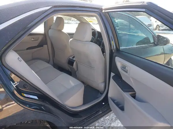 4T1BF1FK9HU439364 2017 TOYOTA CAMRY - Image 8