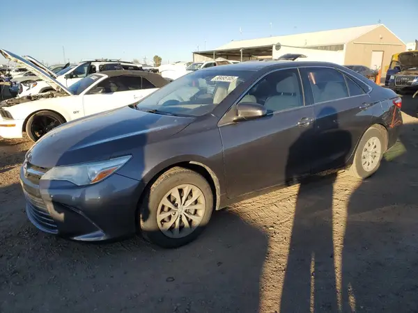 4T1BF1FK9HU440627 2017 TOYOTA CAMRY - Image 1