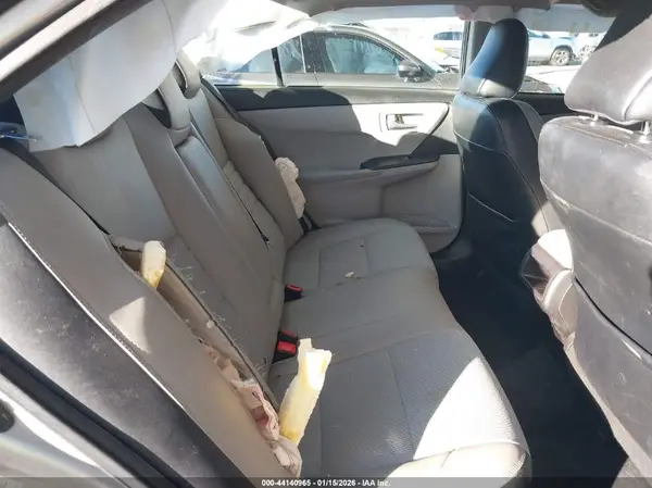 4T1BF1FK9HU442930 2017 TOYOTA CAMRY - Image 8