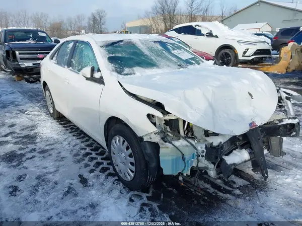 4T1BF1FK9HU444905 2017 TOYOTA CAMRY - Image 1