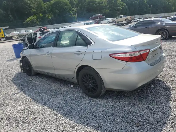 4T1BF1FK9HU444967 2017 TOYOTA CAMRY - Image 2