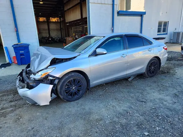 4T1BF1FK9HU446444 2017 TOYOTA CAMRY - Image 1