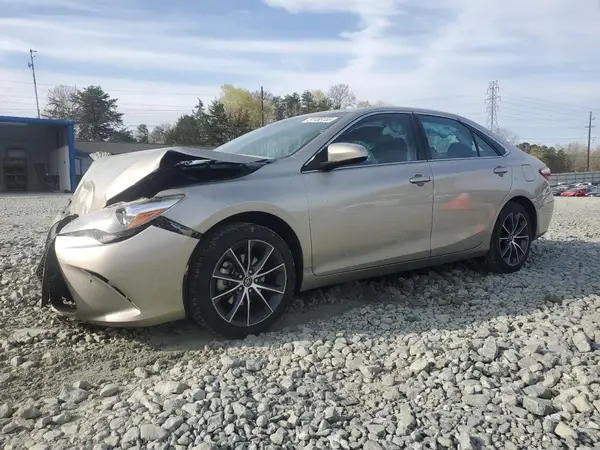 4T1BF1FK9HU447206 2017 TOYOTA CAMRY - Image 1
