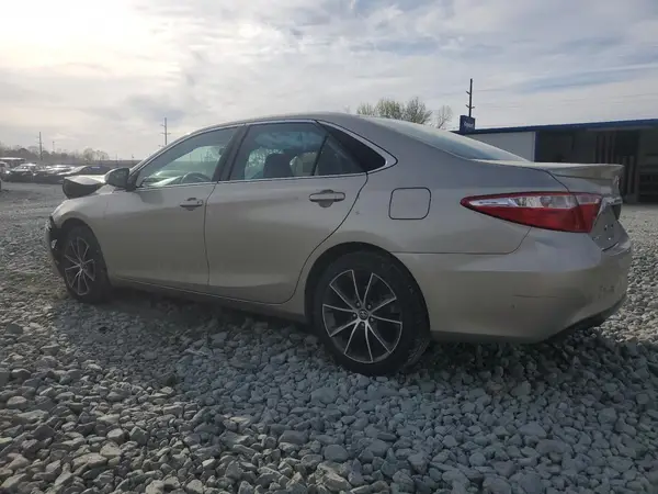 4T1BF1FK9HU447206 2017 TOYOTA CAMRY - Image 2