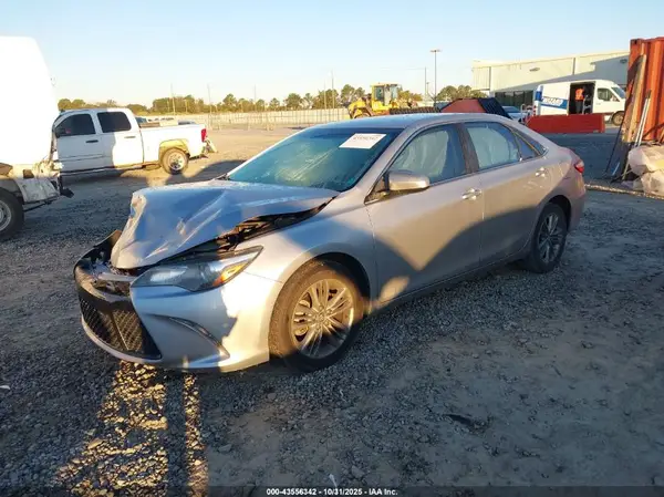 4T1BF1FK9HU448114 2017 TOYOTA CAMRY - Image 2