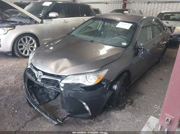 4T1BF1FK9HU448405 2017 TOYOTA CAMRY - Image 2