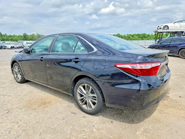 4T1BF1FK9HU449389 2017 TOYOTA CAMRY - Image 2
