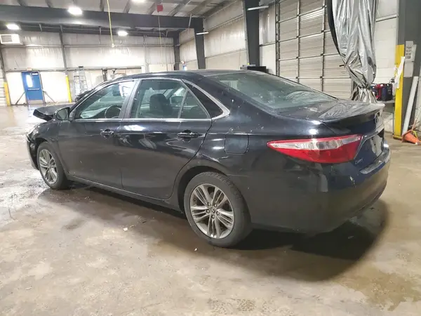 4T1BF1FK9HU616799 2017 TOYOTA CAMRY - Image 2