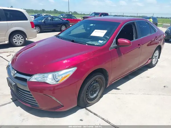 4T1BF1FK9HU618309 2017 TOYOTA CAMRY - Image 2