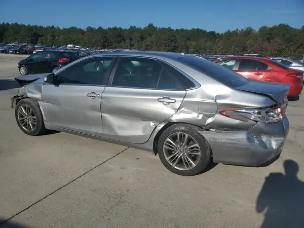 4T1BF1FK9HU620092 2017 TOYOTA CAMRY - Image 2